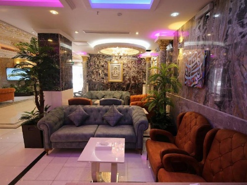 M Platinum Hotel image 2